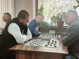 Вітаємо спортсменів з шашок та шахів!