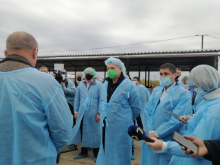 Нарада з питань розвитку молочного скотарства: Сергій Гриневецький відвідав фермерські господарства Великодальницької громади