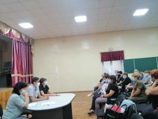 Вакцинація - єдиний спосіб подолати коронавірус. Зустріч з педагогічним колективом Великодальницького НВК «Школа-гімназія»