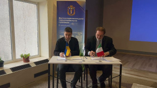 Міжнародна співпраця в дії: італійці відкривають офіс грантового проєкту у Великодальницькій громаді