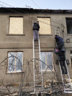 Після вчорашньої нічної атаки в Великодальницькій громаді зафіксовано влучання ворожого БпЛА типу «Герань»